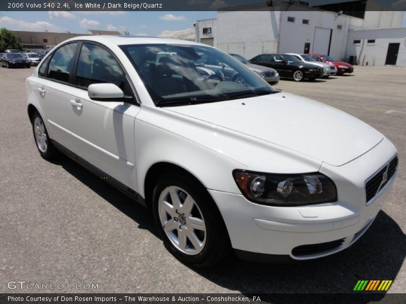 Ice White / Dark Beige/Quartz 2006 Volvo S40 2.4i