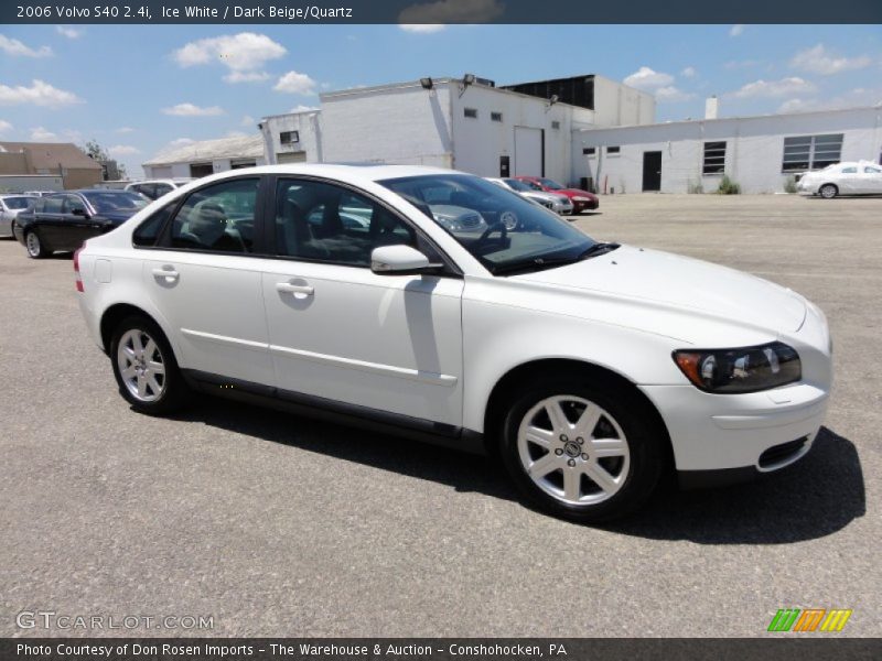 Ice White / Dark Beige/Quartz 2006 Volvo S40 2.4i