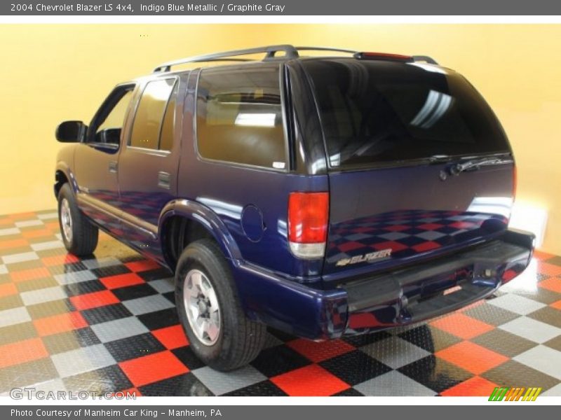 Indigo Blue Metallic / Graphite Gray 2004 Chevrolet Blazer LS 4x4