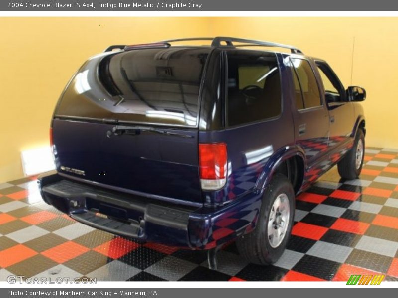 Indigo Blue Metallic / Graphite Gray 2004 Chevrolet Blazer LS 4x4