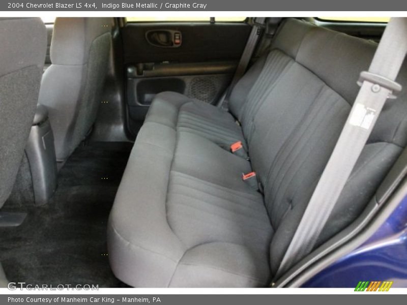 Indigo Blue Metallic / Graphite Gray 2004 Chevrolet Blazer LS 4x4