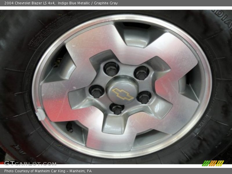 Indigo Blue Metallic / Graphite Gray 2004 Chevrolet Blazer LS 4x4