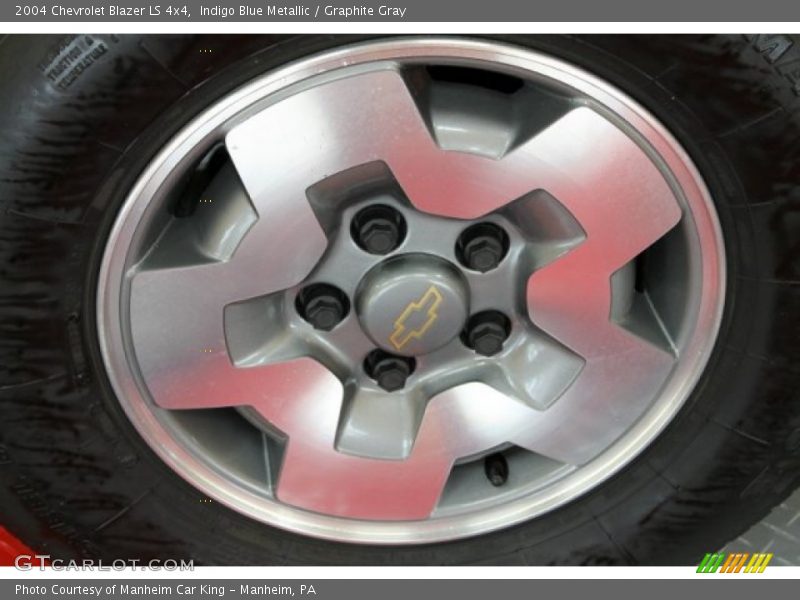 Indigo Blue Metallic / Graphite Gray 2004 Chevrolet Blazer LS 4x4