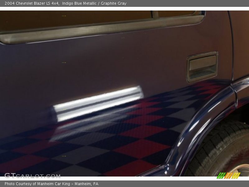 Indigo Blue Metallic / Graphite Gray 2004 Chevrolet Blazer LS 4x4