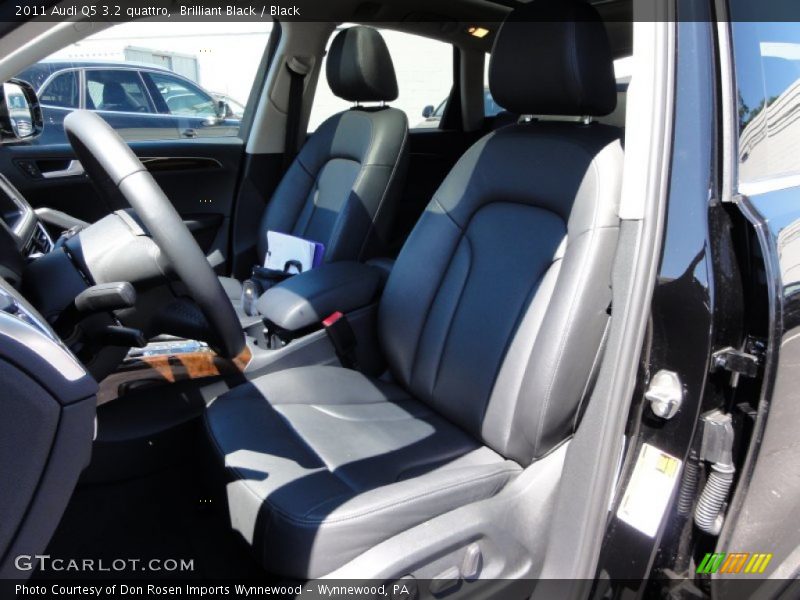 Brilliant Black / Black 2011 Audi Q5 3.2 quattro