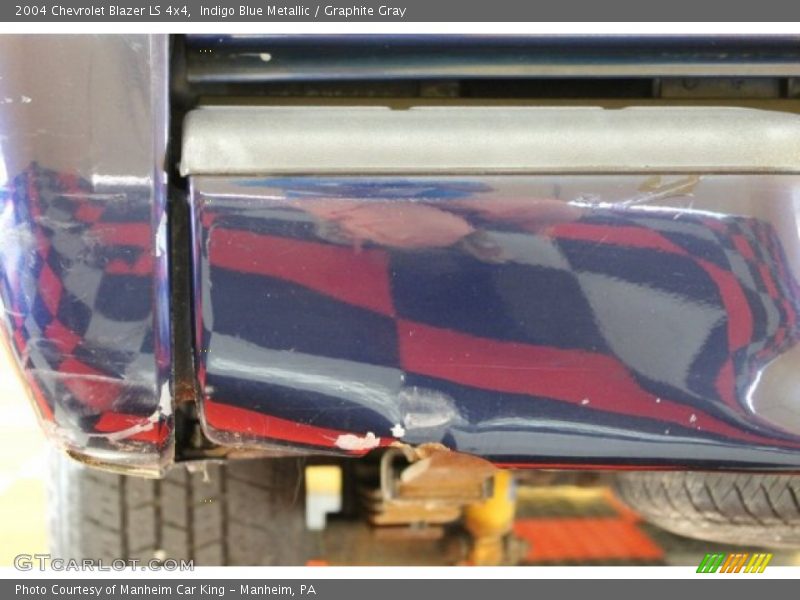 Indigo Blue Metallic / Graphite Gray 2004 Chevrolet Blazer LS 4x4