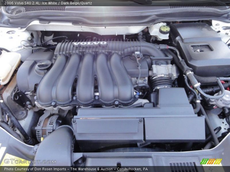 Ice White / Dark Beige/Quartz 2006 Volvo S40 2.4i