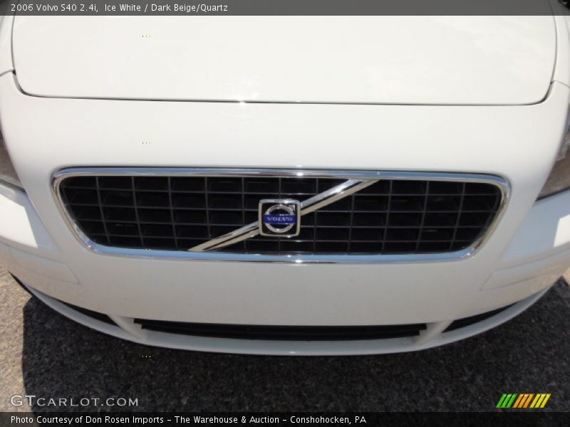 Ice White / Dark Beige/Quartz 2006 Volvo S40 2.4i