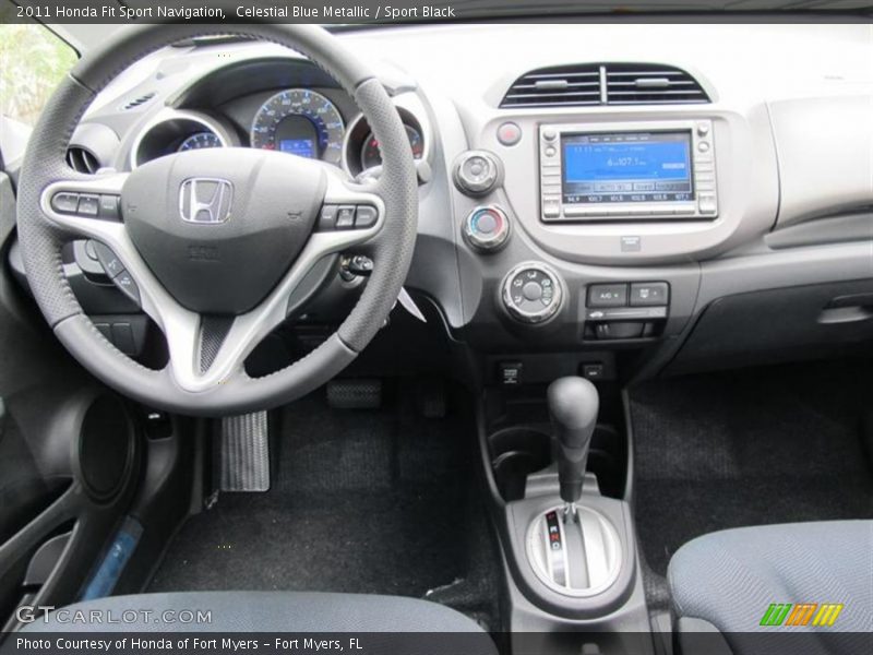 Dashboard of 2011 Fit Sport Navigation