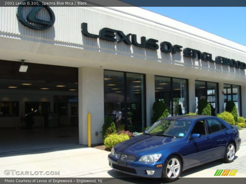 Spectra Blue Mica / Black 2001 Lexus IS 300