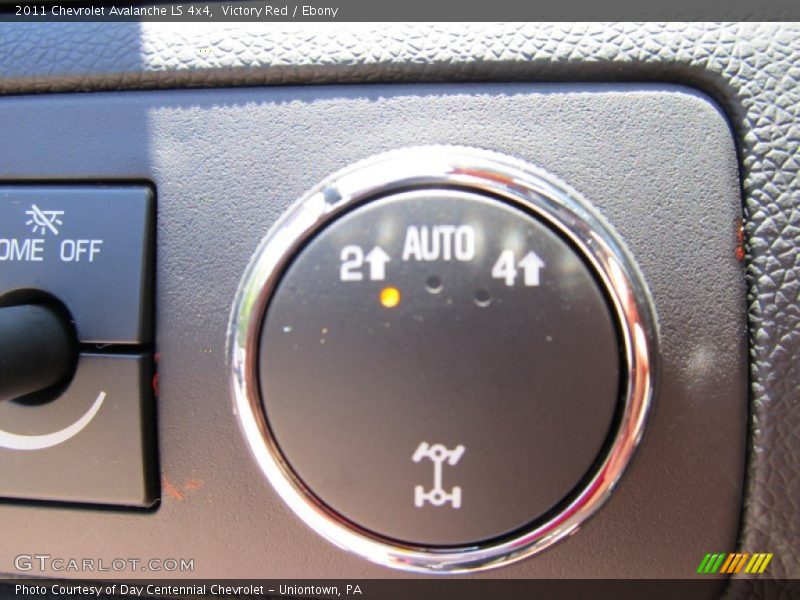 Victory Red / Ebony 2011 Chevrolet Avalanche LS 4x4
