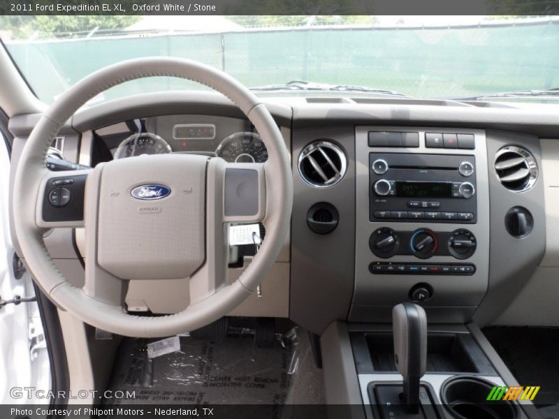 Dashboard of 2011 Expedition EL XL