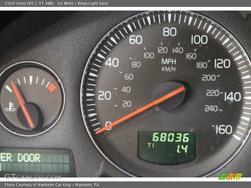 Ice White / Beige/Light Sand 2004 Volvo S60 2.5T AWD