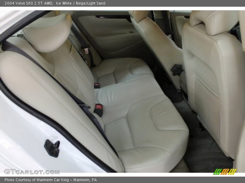 Ice White / Beige/Light Sand 2004 Volvo S60 2.5T AWD