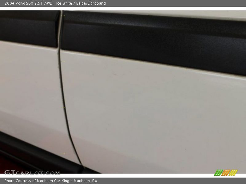 Ice White / Beige/Light Sand 2004 Volvo S60 2.5T AWD