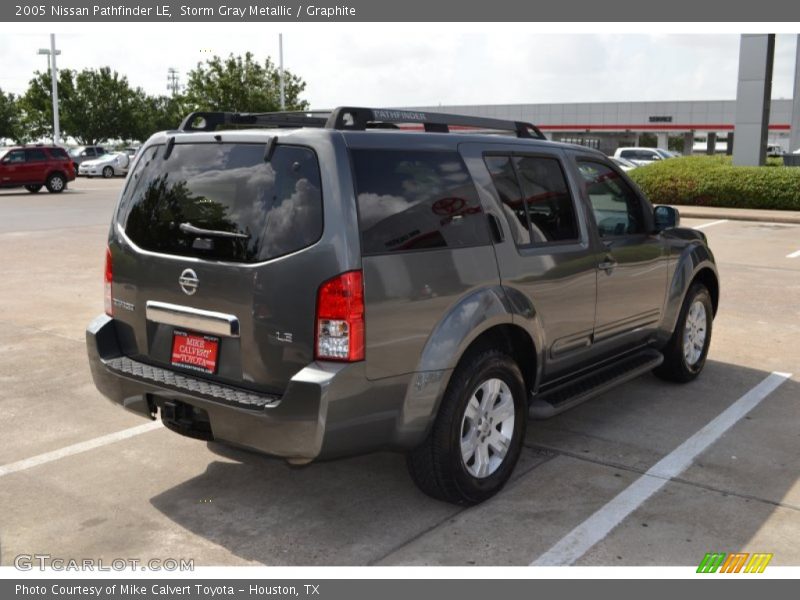 Storm Gray Metallic / Graphite 2005 Nissan Pathfinder LE