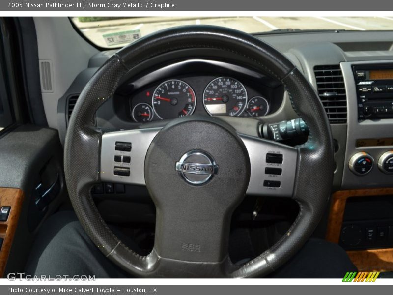 Storm Gray Metallic / Graphite 2005 Nissan Pathfinder LE