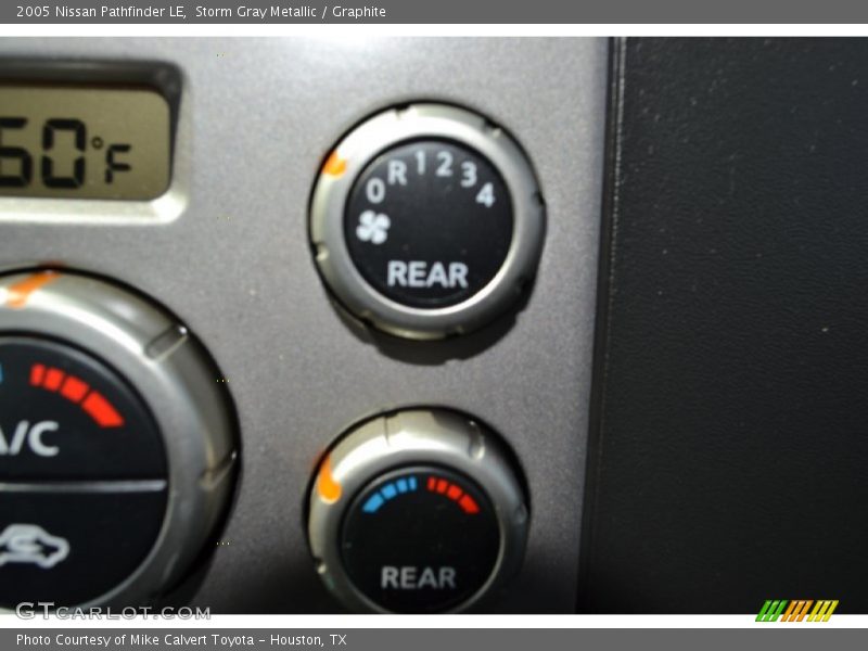 Storm Gray Metallic / Graphite 2005 Nissan Pathfinder LE