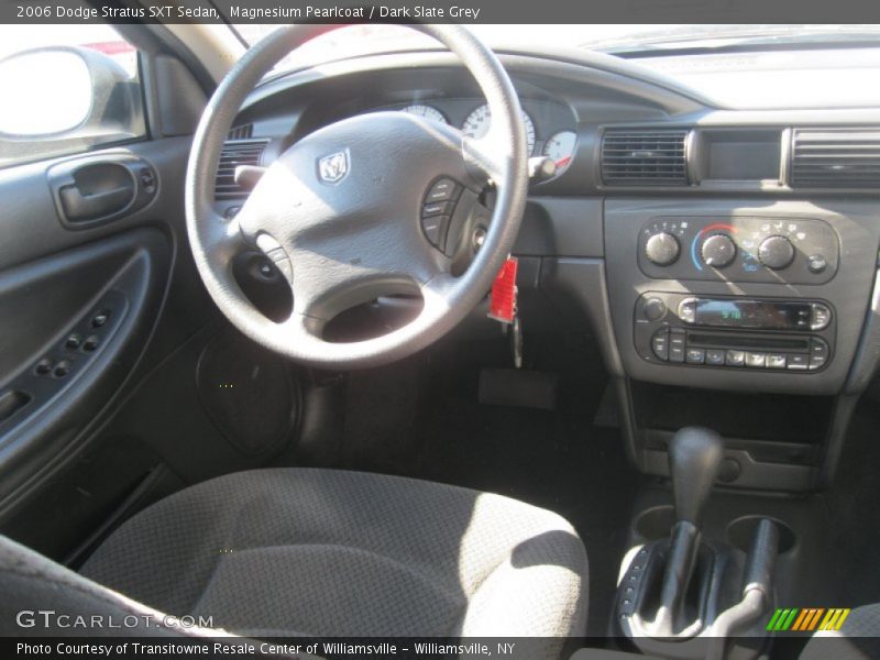 Magnesium Pearlcoat / Dark Slate Grey 2006 Dodge Stratus SXT Sedan