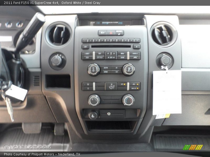Oxford White / Steel Gray 2011 Ford F150 XL SuperCrew 4x4