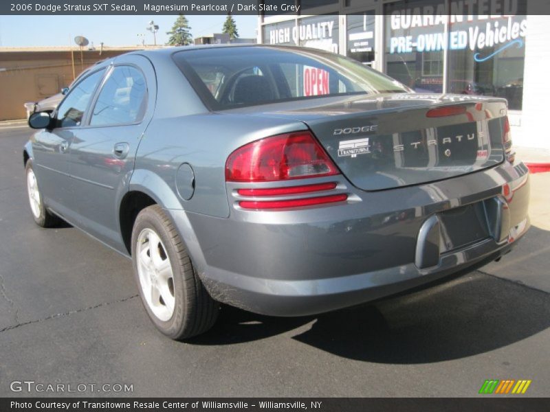 Magnesium Pearlcoat / Dark Slate Grey 2006 Dodge Stratus SXT Sedan