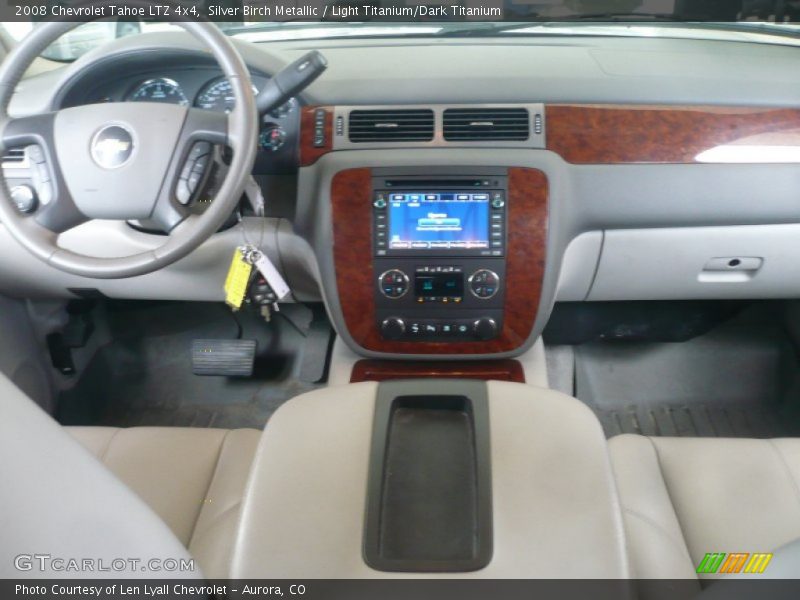 Dashboard of 2008 Tahoe LTZ 4x4