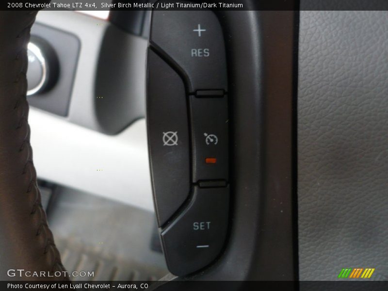 Controls of 2008 Tahoe LTZ 4x4