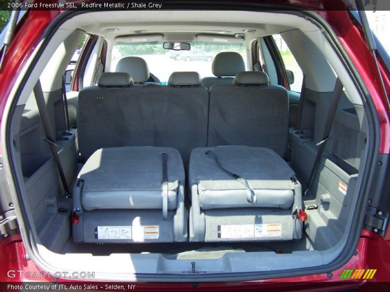  2006 Freestyle SEL Trunk