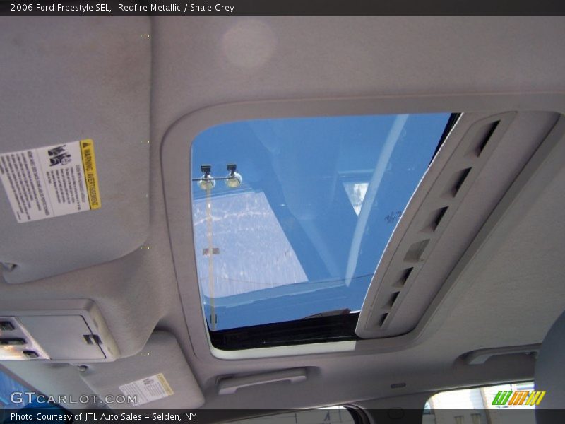 Sunroof of 2006 Freestyle SEL