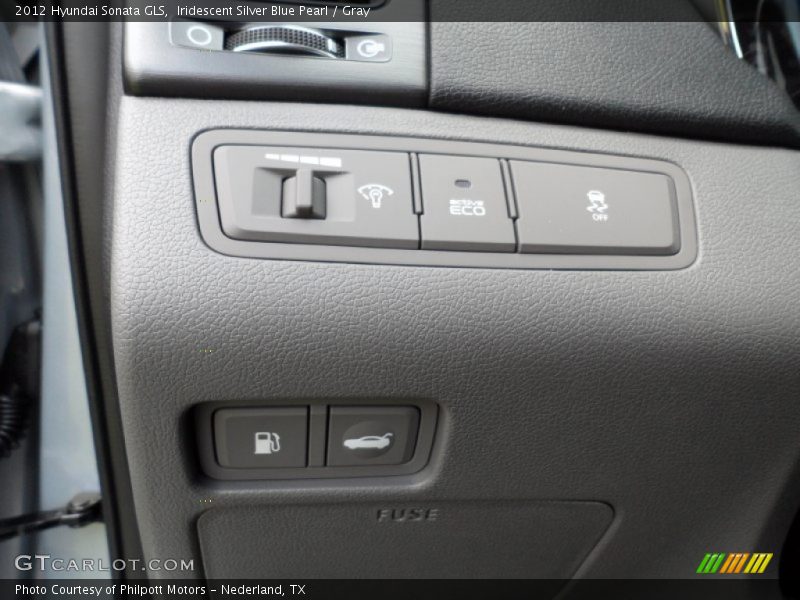 Controls of 2012 Sonata GLS