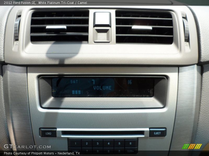 White Platinum Tri-Coat / Camel 2012 Ford Fusion SE