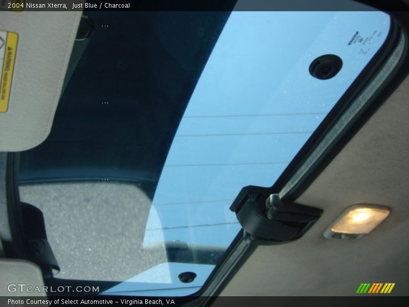 Just Blue / Charcoal 2004 Nissan Xterra