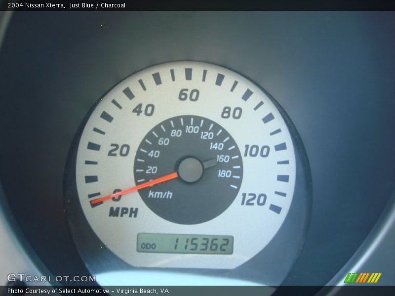Just Blue / Charcoal 2004 Nissan Xterra