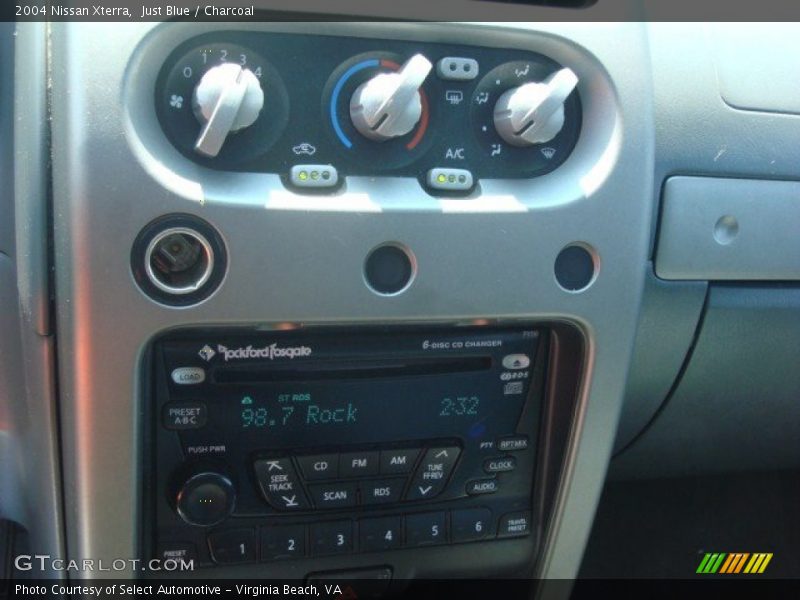 Just Blue / Charcoal 2004 Nissan Xterra