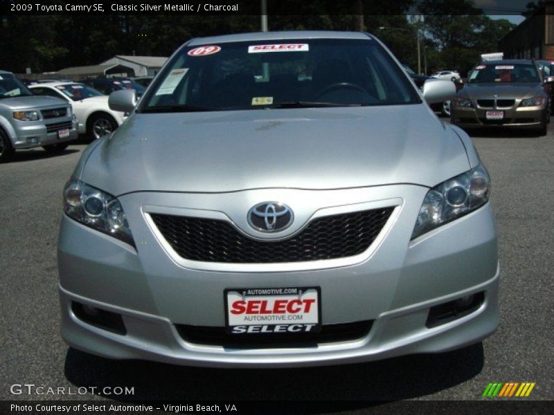 Classic Silver Metallic / Charcoal 2009 Toyota Camry SE