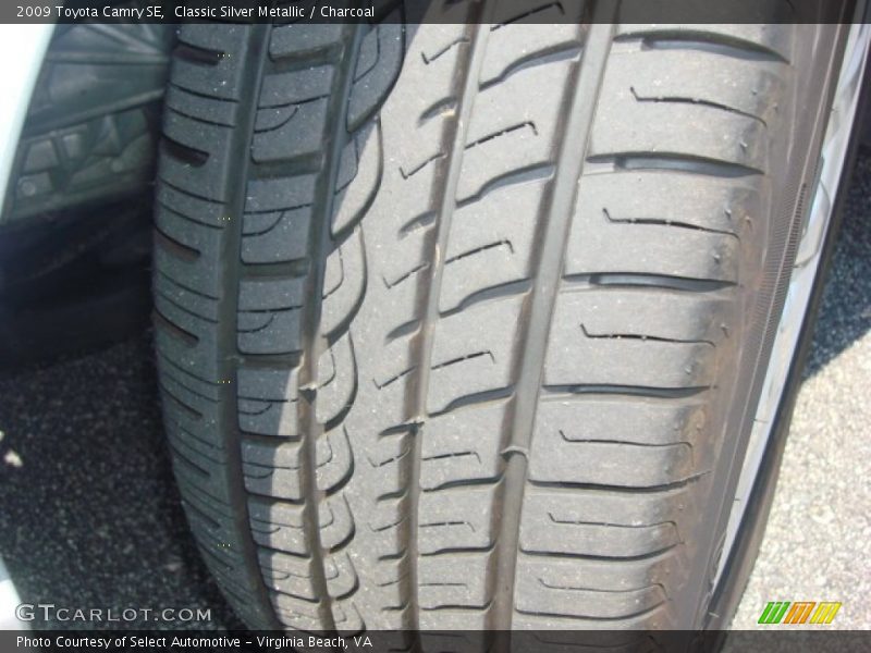 Classic Silver Metallic / Charcoal 2009 Toyota Camry SE