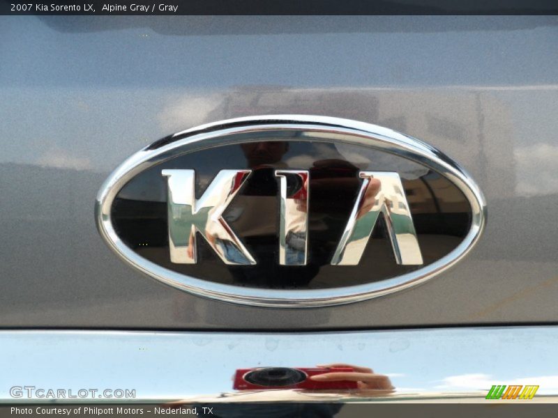 Alpine Gray / Gray 2007 Kia Sorento LX