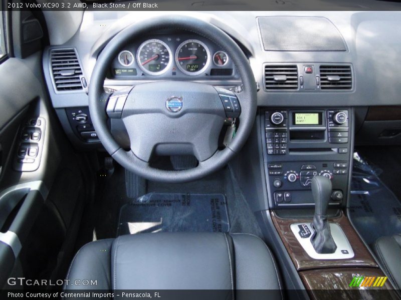 Dashboard of 2012 XC90 3.2 AWD
