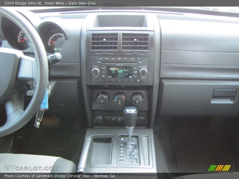 Stone White / Dark Slate Gray 2009 Dodge Nitro SE