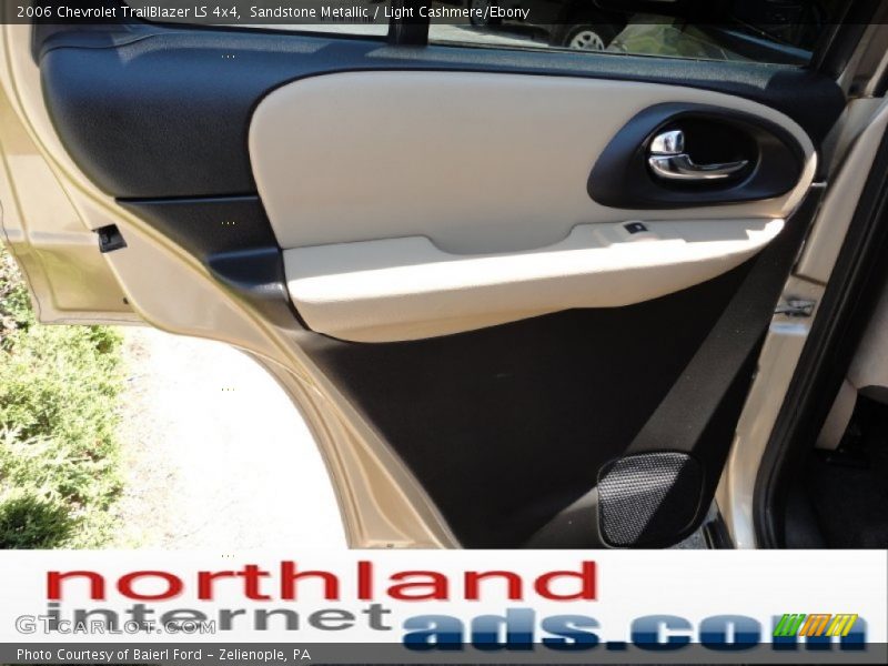 Sandstone Metallic / Light Cashmere/Ebony 2006 Chevrolet TrailBlazer LS 4x4
