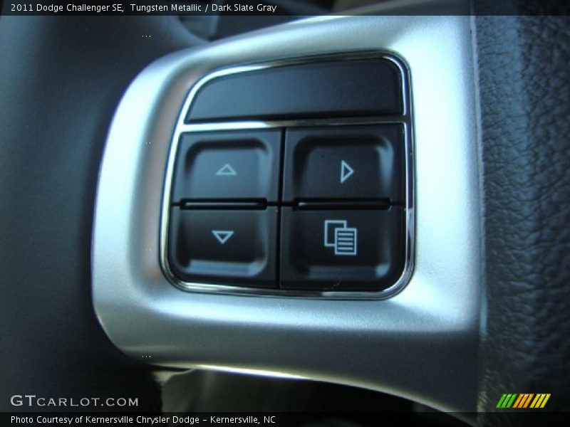 Tungsten Metallic / Dark Slate Gray 2011 Dodge Challenger SE