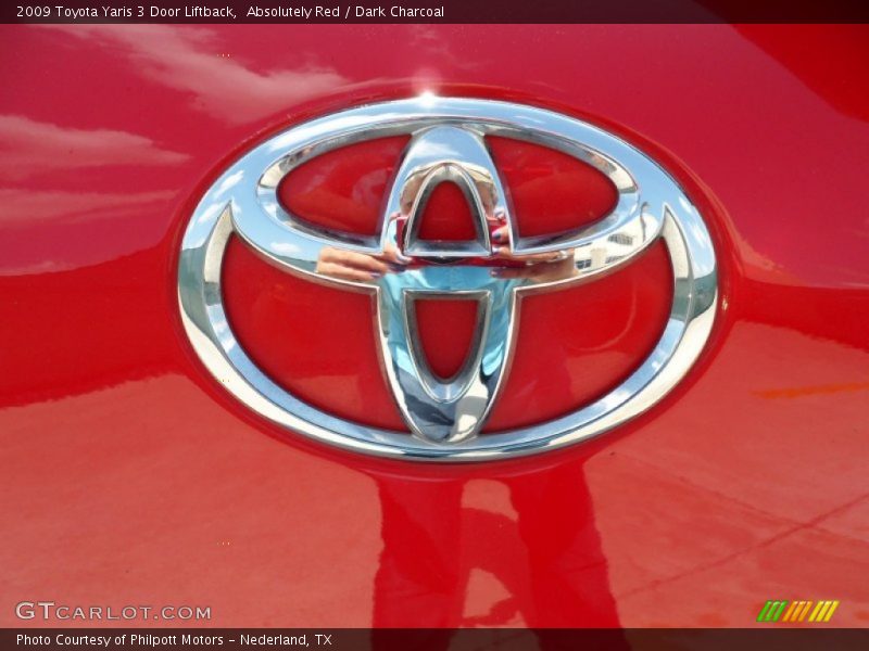 Absolutely Red / Dark Charcoal 2009 Toyota Yaris 3 Door Liftback