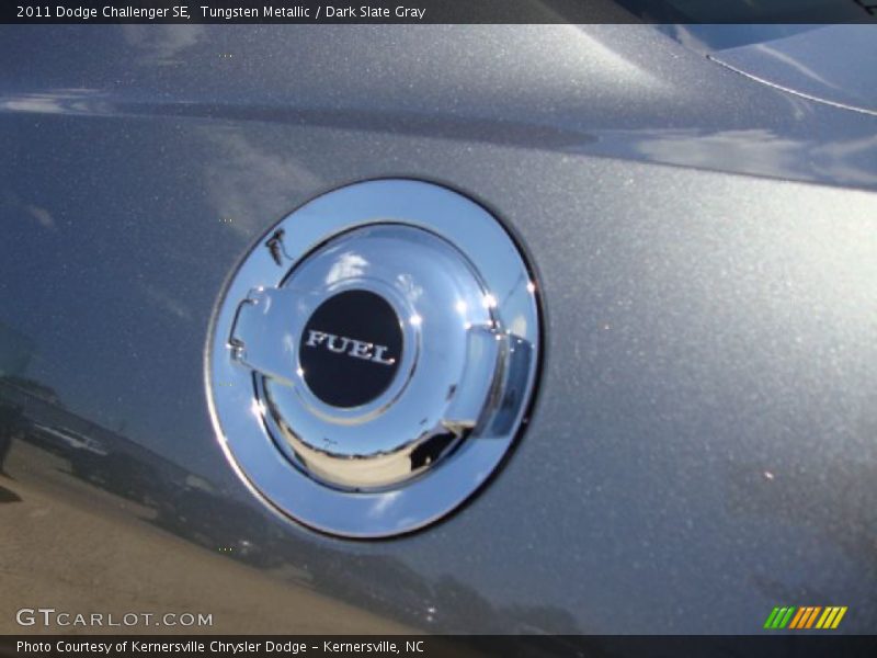 Tungsten Metallic / Dark Slate Gray 2011 Dodge Challenger SE