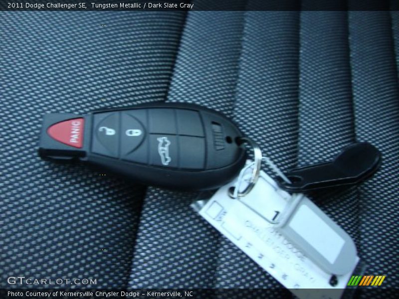 Tungsten Metallic / Dark Slate Gray 2011 Dodge Challenger SE