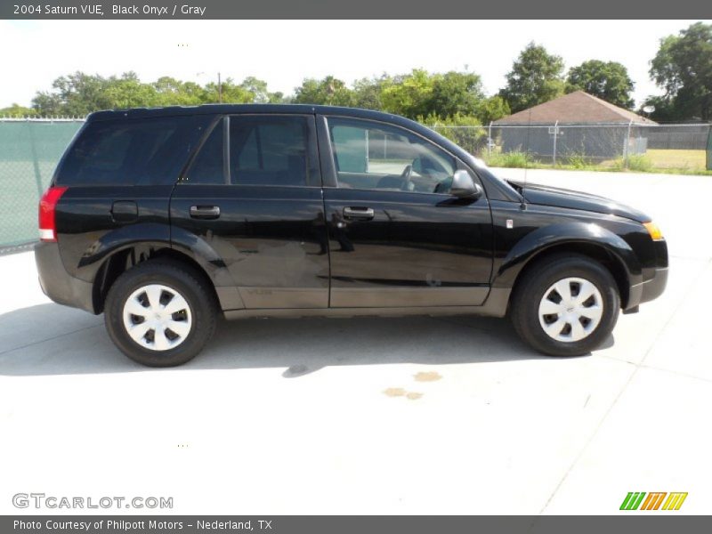 Black Onyx / Gray 2004 Saturn VUE