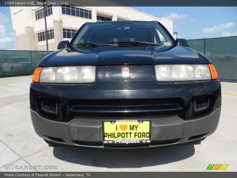 Black Onyx / Gray 2004 Saturn VUE