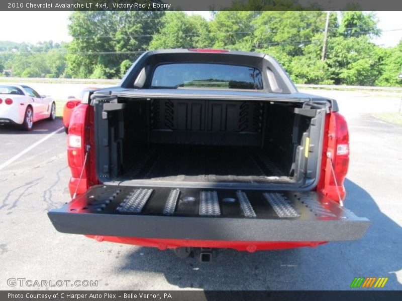 Victory Red / Ebony 2010 Chevrolet Avalanche LT 4x4