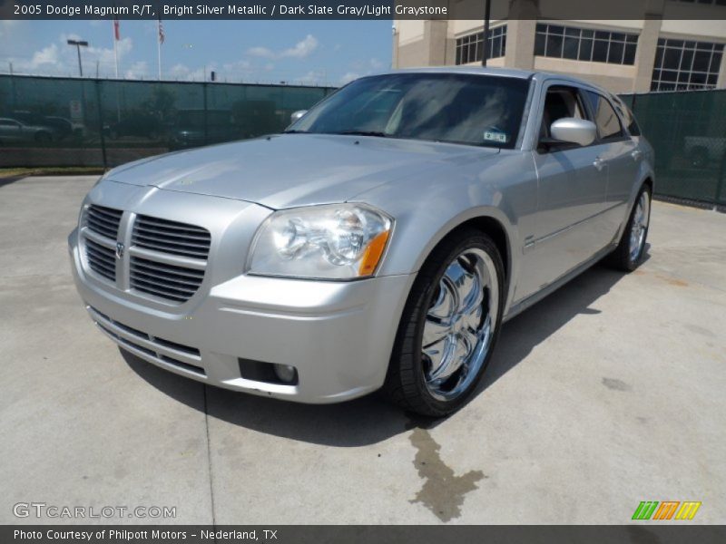 Bright Silver Metallic / Dark Slate Gray/Light Graystone 2005 Dodge Magnum R/T