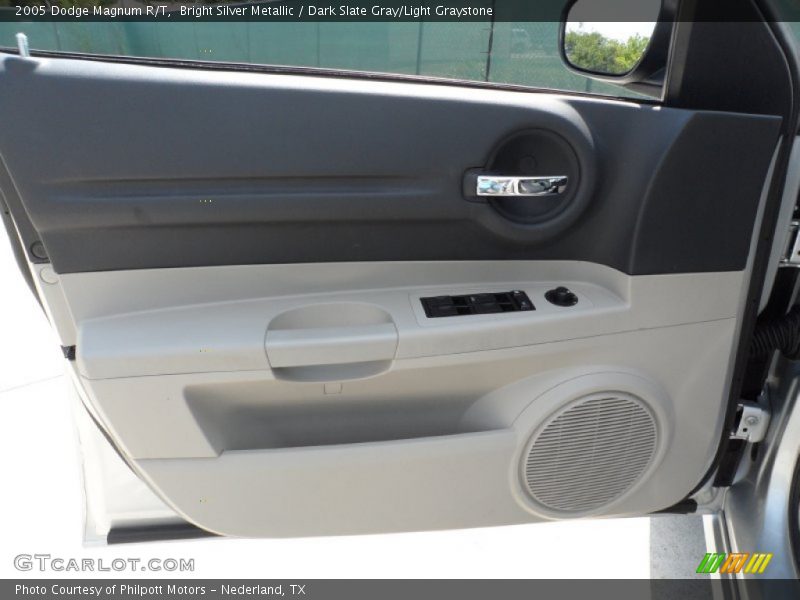 Bright Silver Metallic / Dark Slate Gray/Light Graystone 2005 Dodge Magnum R/T
