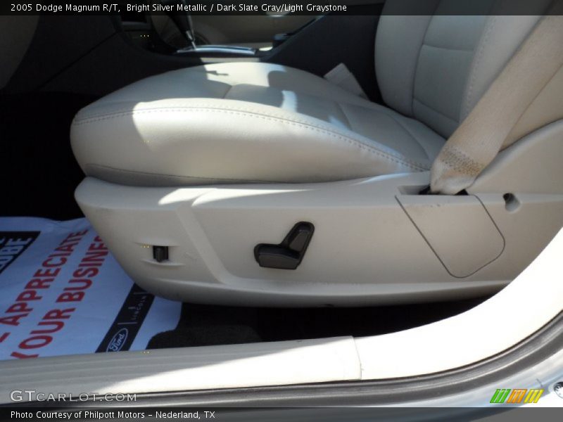 Bright Silver Metallic / Dark Slate Gray/Light Graystone 2005 Dodge Magnum R/T